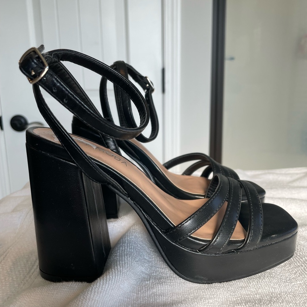 Strappy Black Platform Heels - Picture 2 of 11